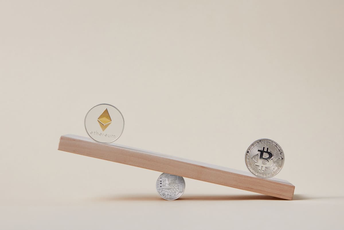 Bitcoin via ETH and Solana: Navigating 2026 Memecoin Market Dynamics