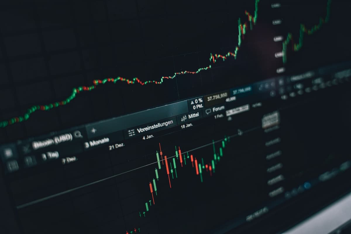 Tracking Bitcoin News Trends 2026: A Strategy for Memecoin Resilience