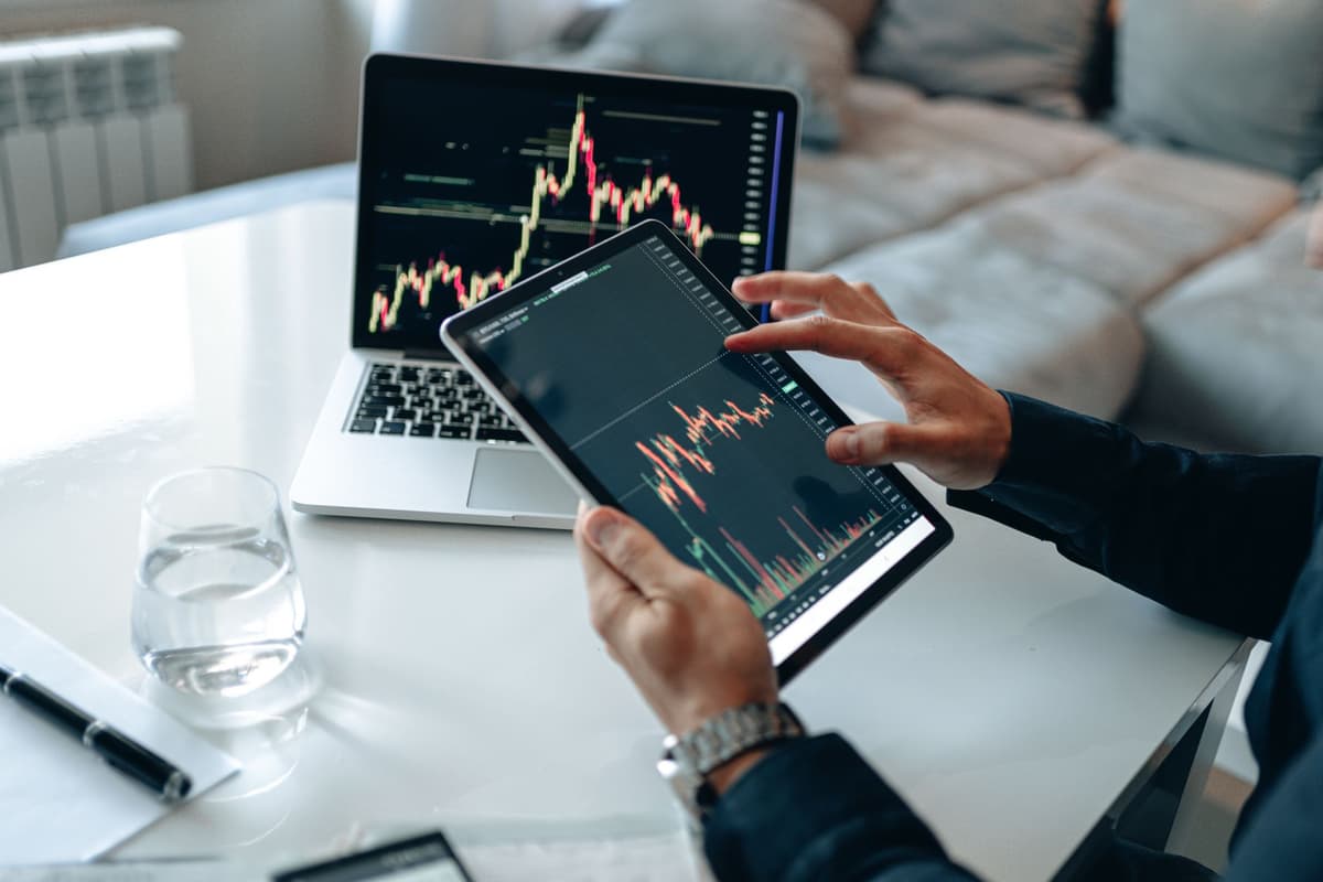 Reading Bonding Curve Metrics: Analyzing On-Chain Solana Memecoins in 2026