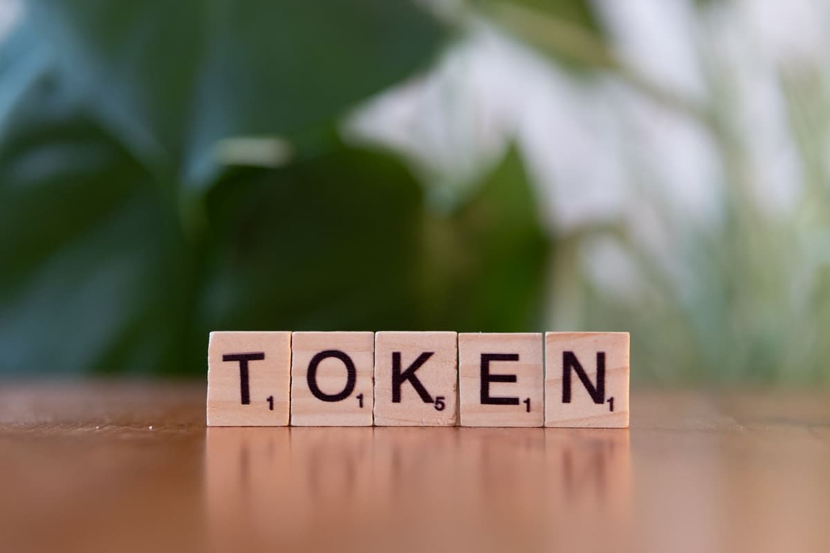 Solana Token Launches: Identifying On-Chain Red Flags in 2026