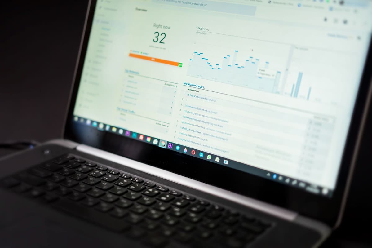 The 2026 Altcoin Playbook: Tracking Wallets, Liquidity, and Concentration