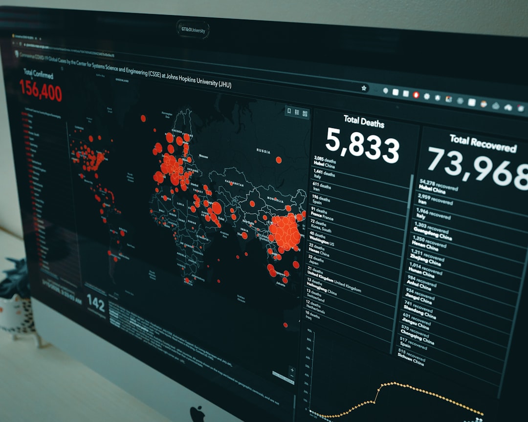 Ilustrasi: Black flat screen computer monitor
